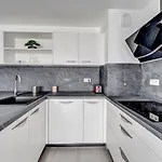 Chic Terrasse Zen & Parking Apartment