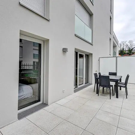 Chic Terrasse Zen & Parking Apartment